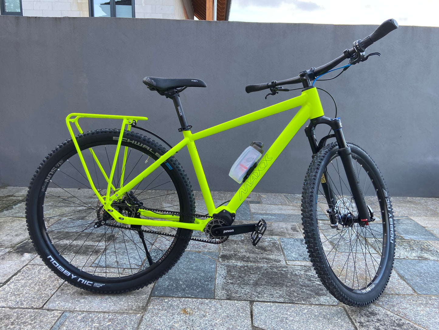 Maxx Bikes Crossmaxx Testbike mit Pinion C1.12 Getriebe und Zahnriemen